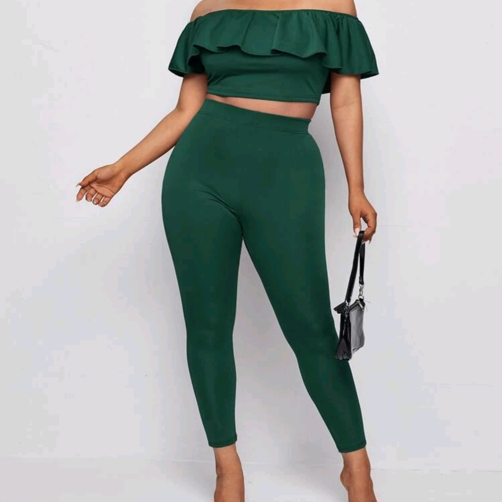 Crop Pants Set - Picture 2 of 8